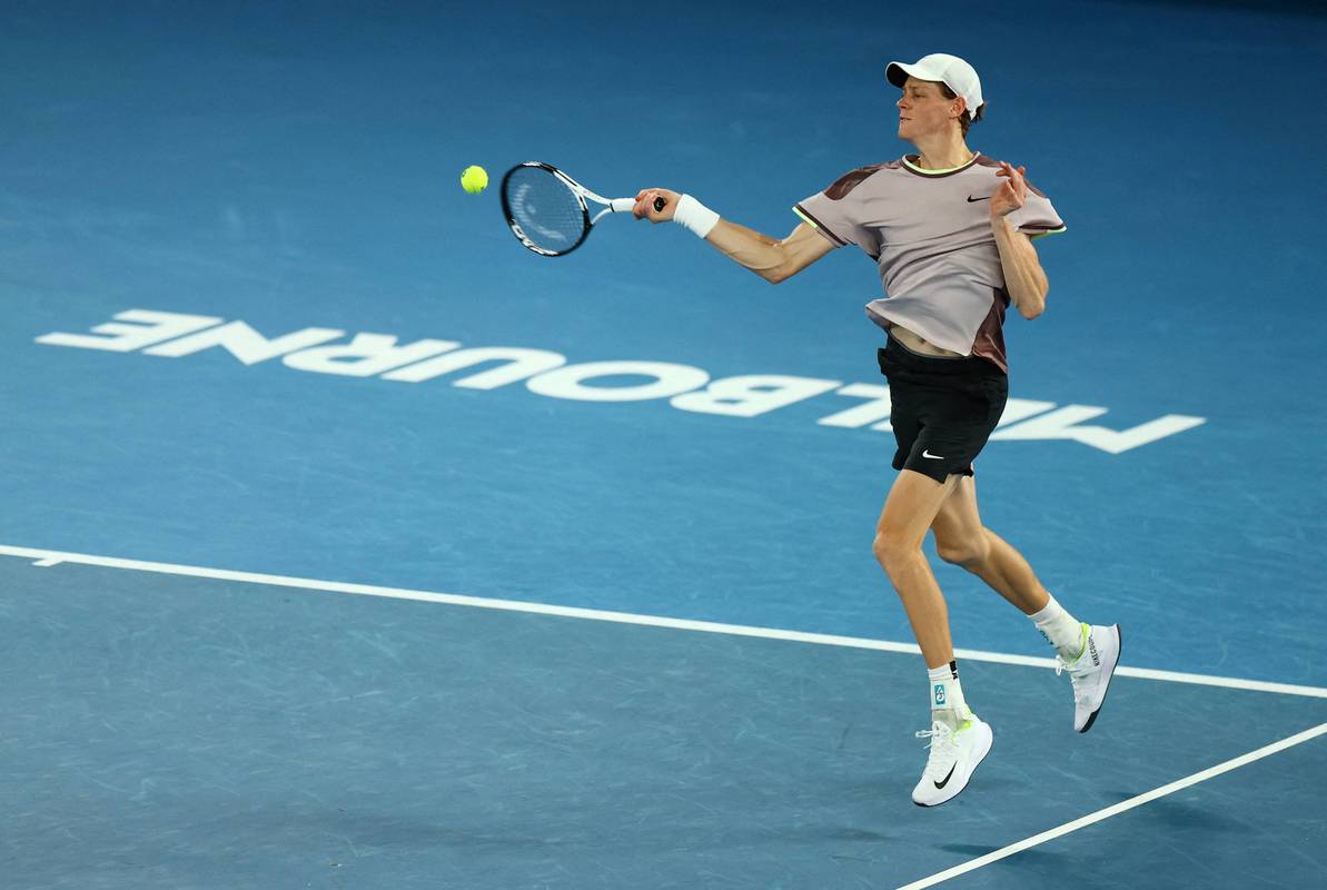 郑钦文炸裂了，东京站冠军！创造5大纪录，1年连夺3冠 生涯第5冠.