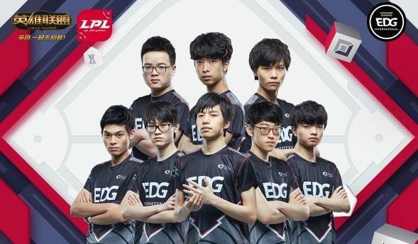 15岁球童立功！德国10秒“偷袭”意大利空门：摄像机都被骗了.